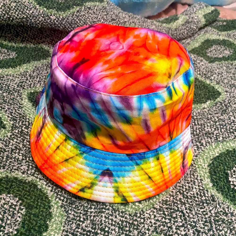 Tye dye bucket hat